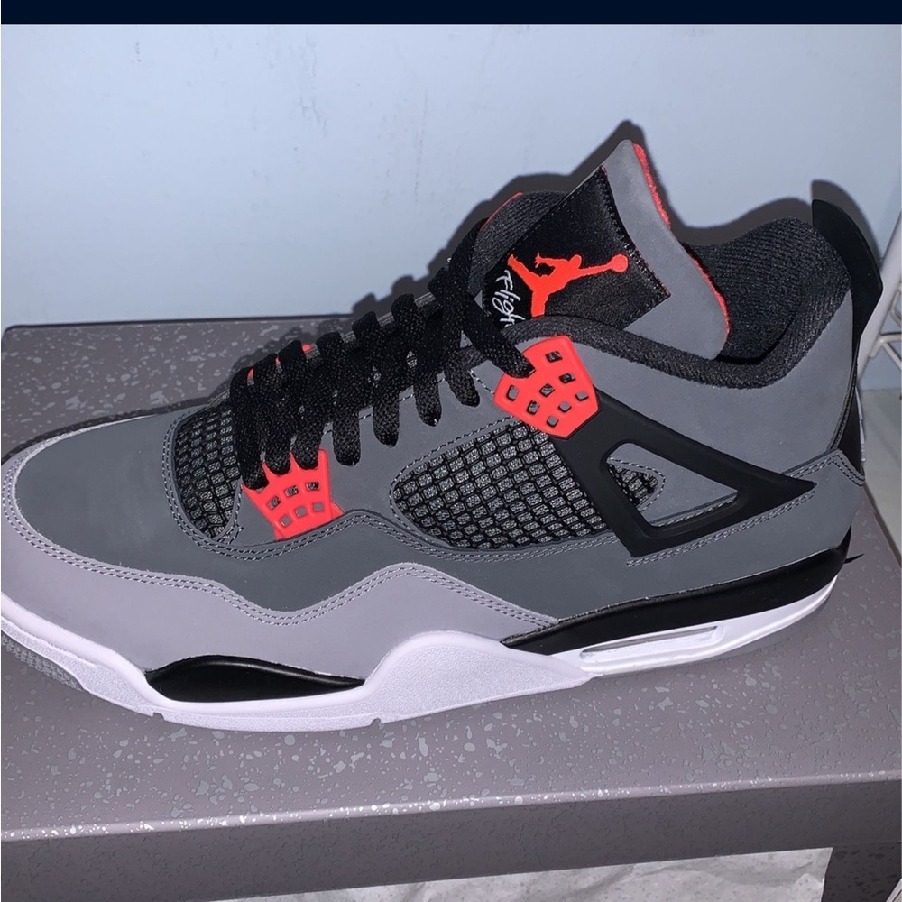 10.5 brand new